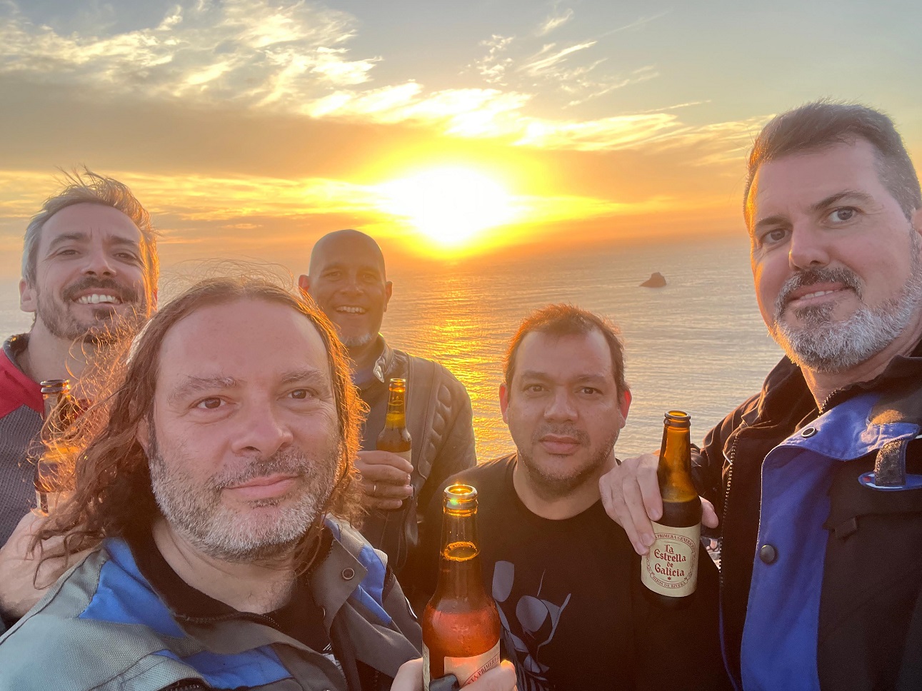 puesta de sol en el cabo de Fisterra